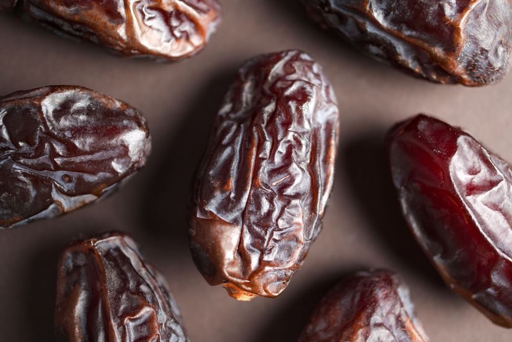 Dates and dried fruit